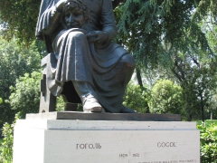 Park Borghese - Gogol'1