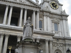 0155_Queen Anne's Statue